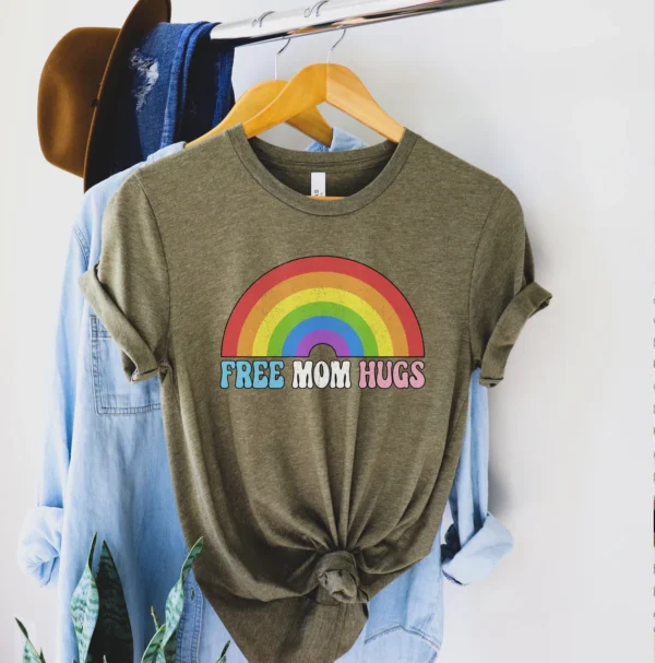 LGBTQ Mom Shirt – Free Mom Hugs Shirt – Proud Mom T-shirt – Proud Mama Rainbow Tee – Pride Mom shirt – LGBT Support Tee – Mothers Day Gift