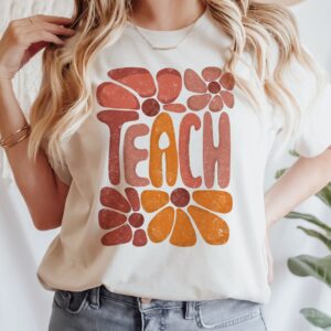 Retro Teach Shirt – Retro Daisy Teach Shirt – Teacher Shirt – Cute Gift For Teacher – Back To School Shirt