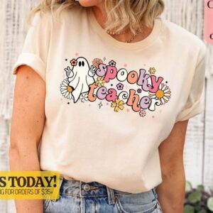 Spooky Teacher Shirt – Teacher Halloween Shirts – Halloween Shirts – Teacher Gift – Retro Halloween Teacher – Kindergarten Teacher Tee