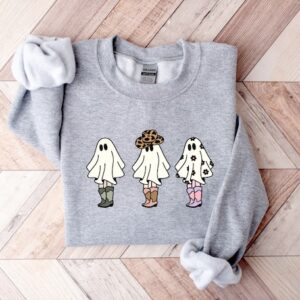 Halloween Cowgirl Sweatshirt – Western Ghost Sweatshirt – Halloween Sweatshirt – Ghost Sweatshirt – Cowboy Gift – Western Tee – Halloween Sweater