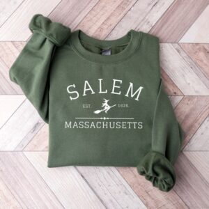 Halloween Sweatshirt -Halloween Witches Shirt – Salem Massachusetts Est 1626 Shirt – Hocus Pocus Sweater – Crewneck Halloween Party Gift